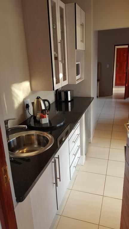 Casa Bianca Guest Lodge Hartbeespoort Rom bilde